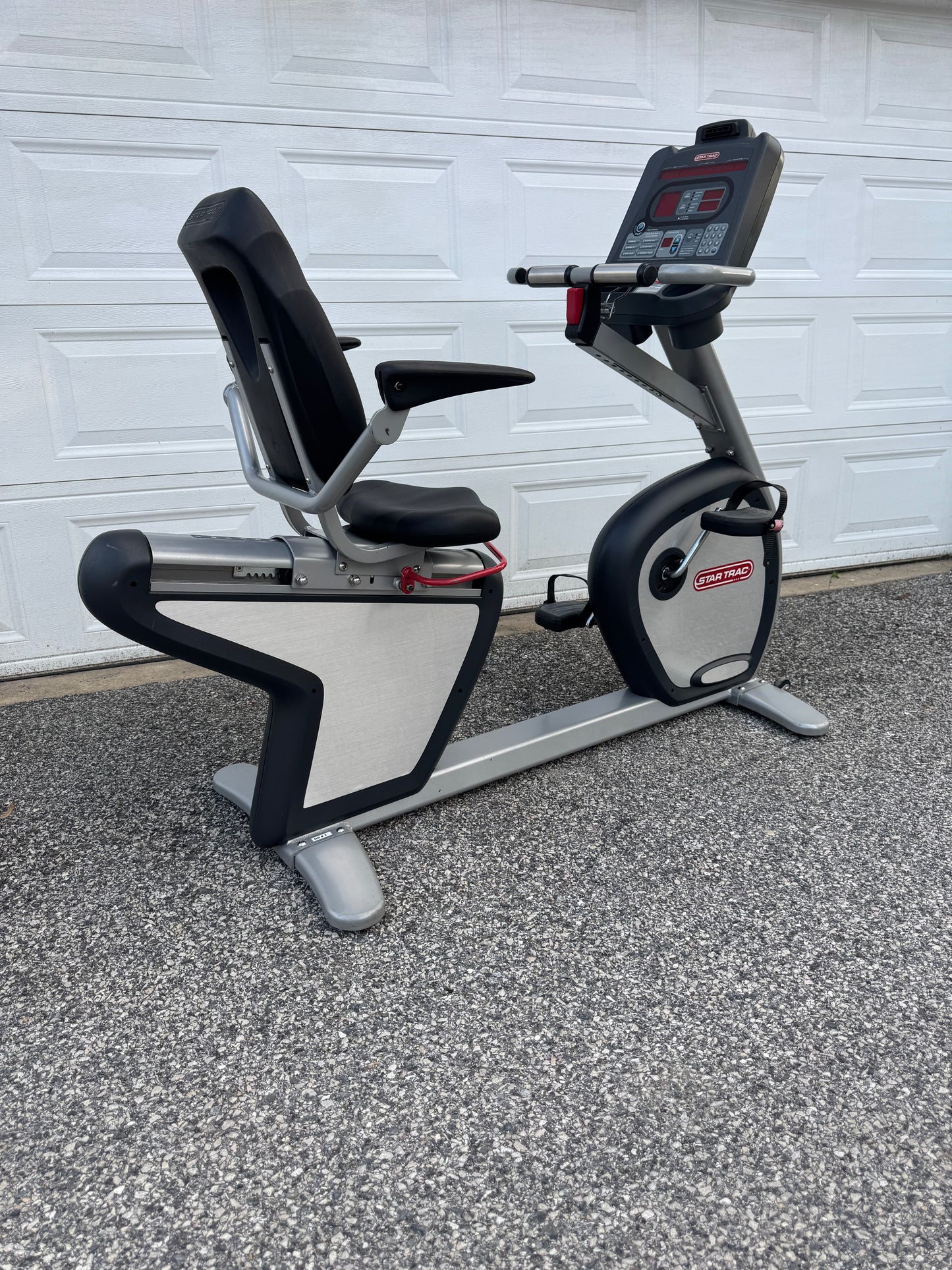 Star Trac Pro Recumbent Bike (Zero Entry)