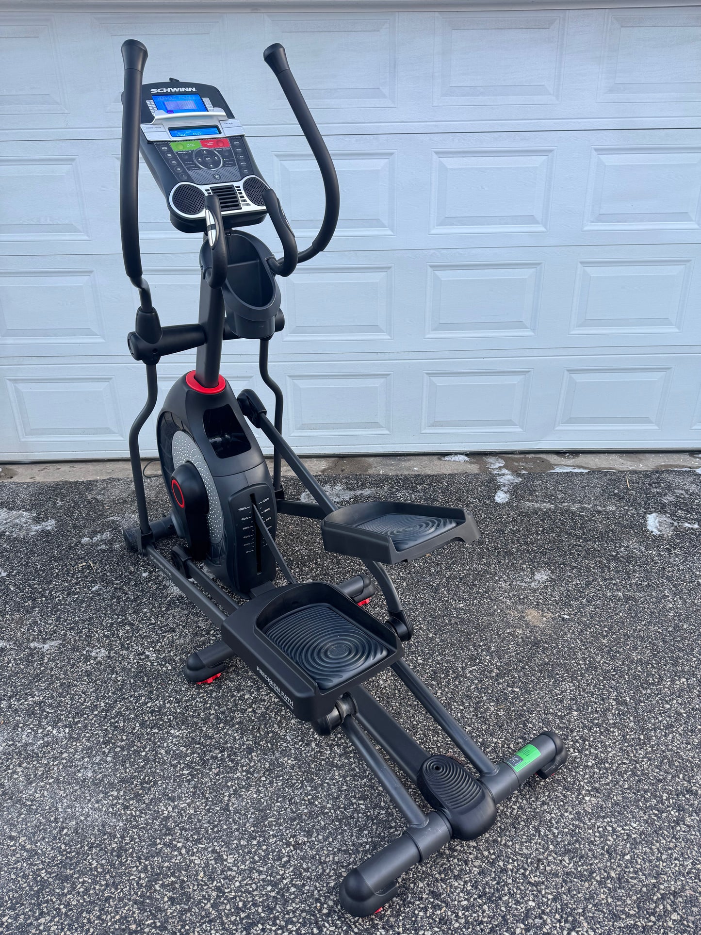Schwinn 470 Elliptical