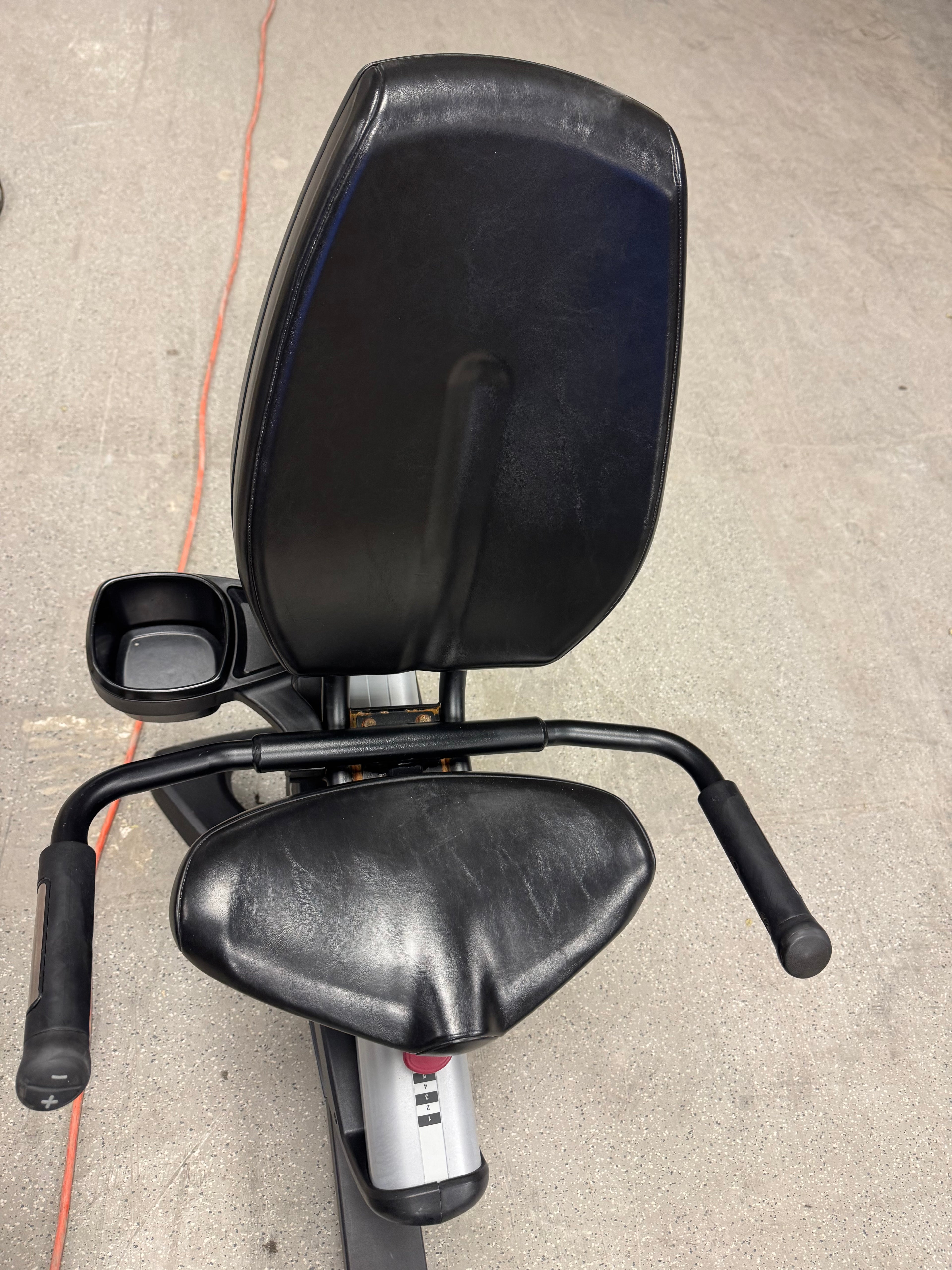 Life Fitness 95R Discover W/ SE Console