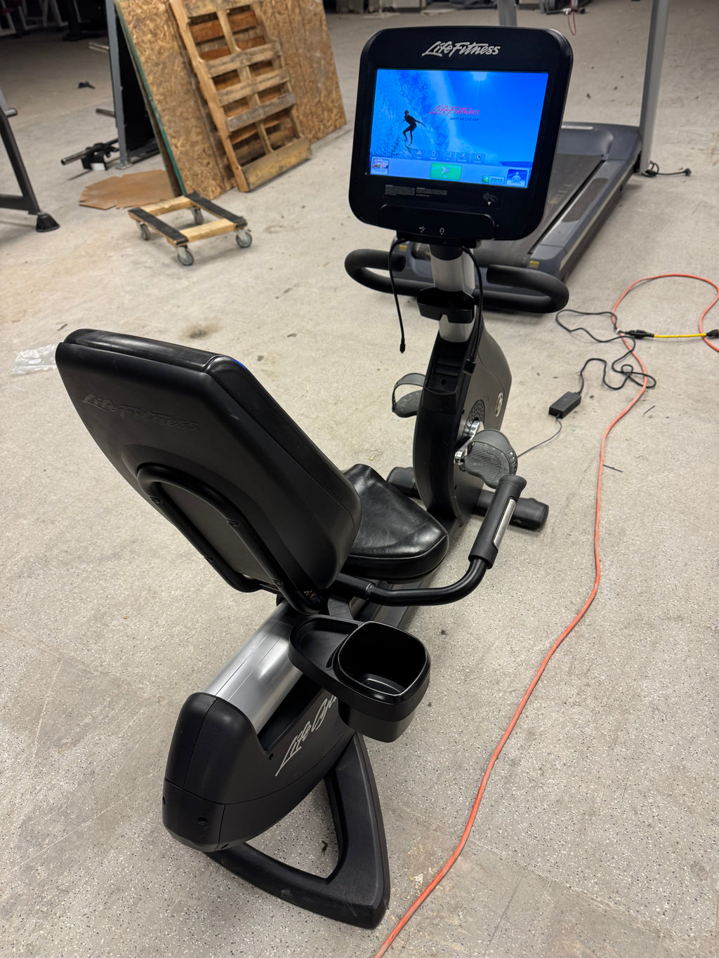 Life Fitness 95R Discover W/ SE Console
