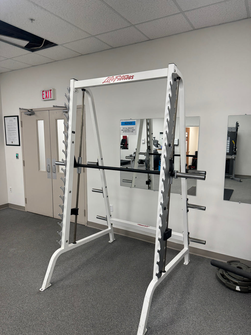 Life Fitness Fit Series Smith Machine