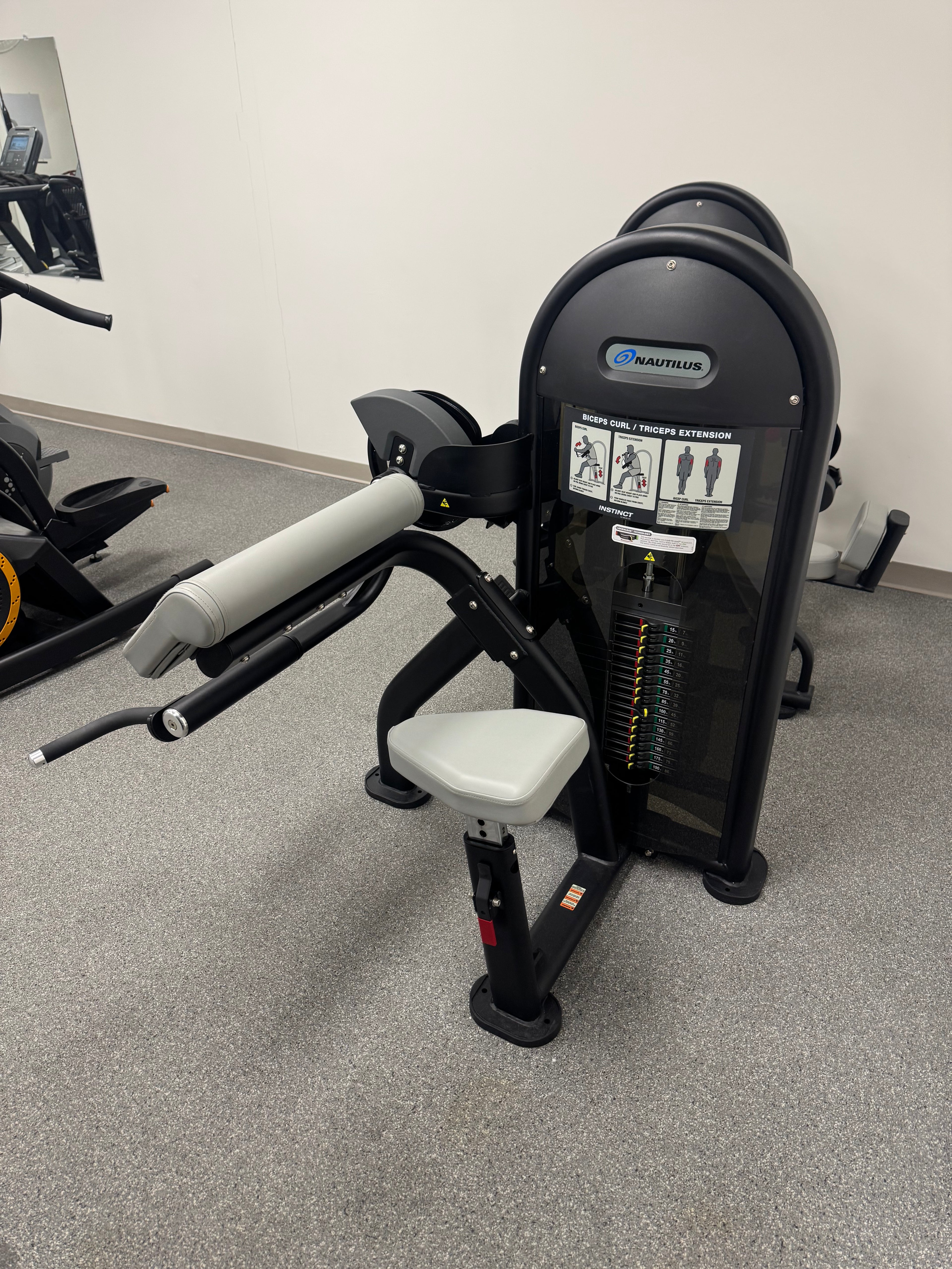 Nautilus Instinct Dual Biceps Curl / Triceps Extension (9NL-D5120-60ARS)