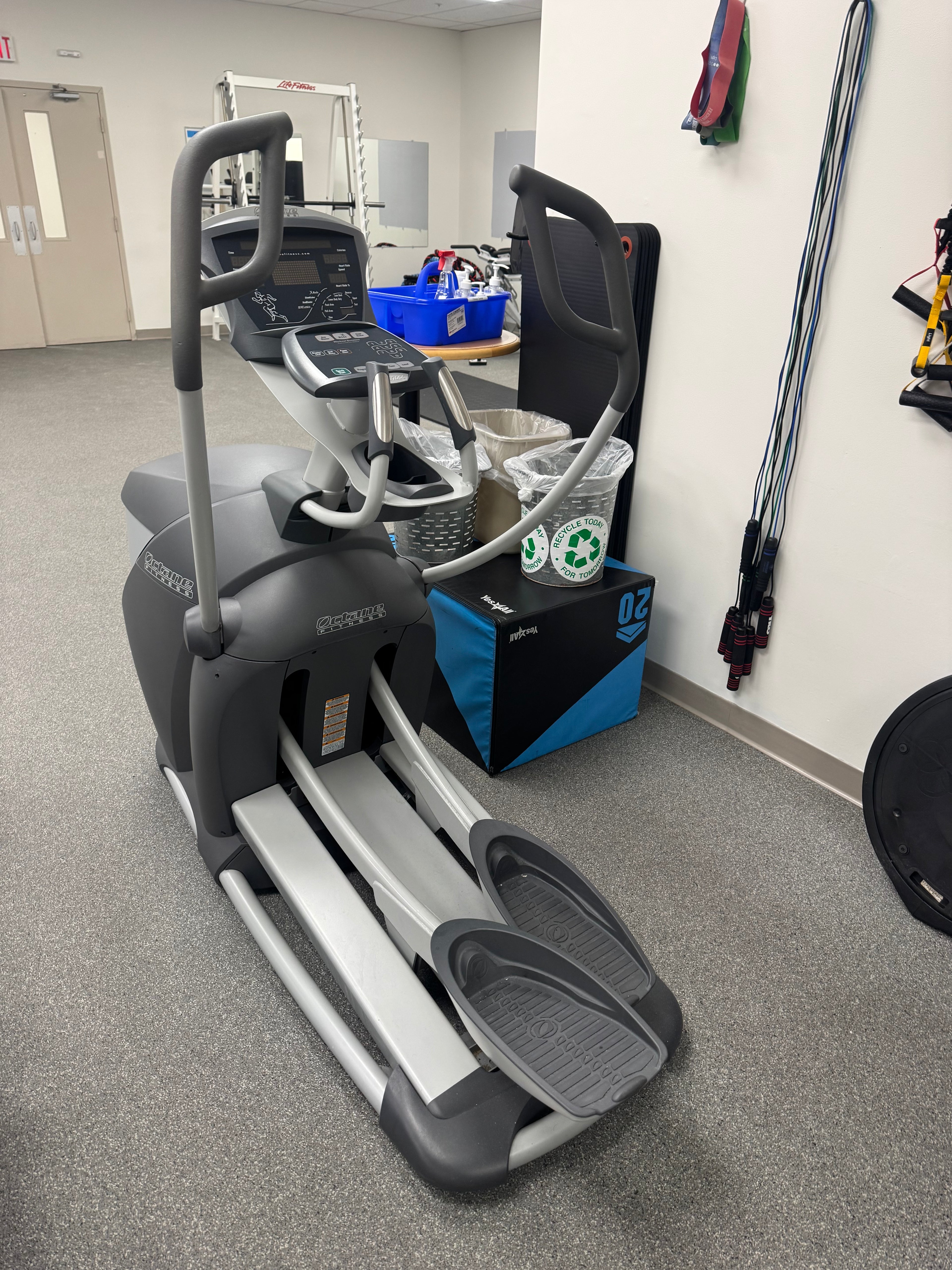 Octane Pro 3700 Elliptical