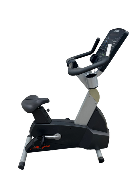 Life Fitness CLSC Upright Bike (Mechanically Refurbished)